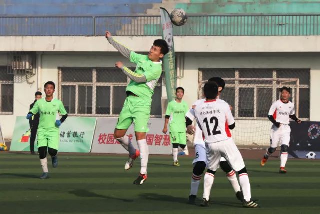 勇士新援首秀点评：表现起伏但潜力可期